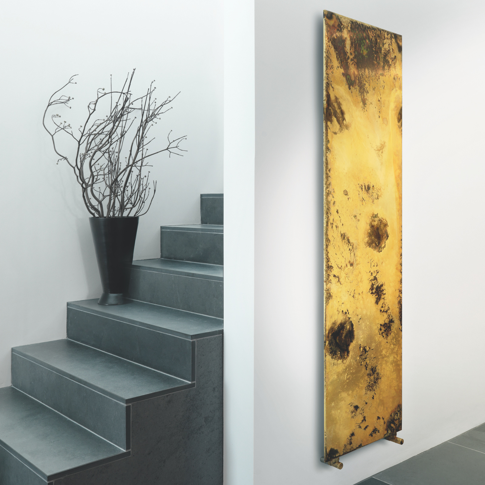 Zehnder_StudioCollection_RAD_Arteplano-Premium-HY_milieu-livingspace-001_print+web Cut-Out Decorative radiator