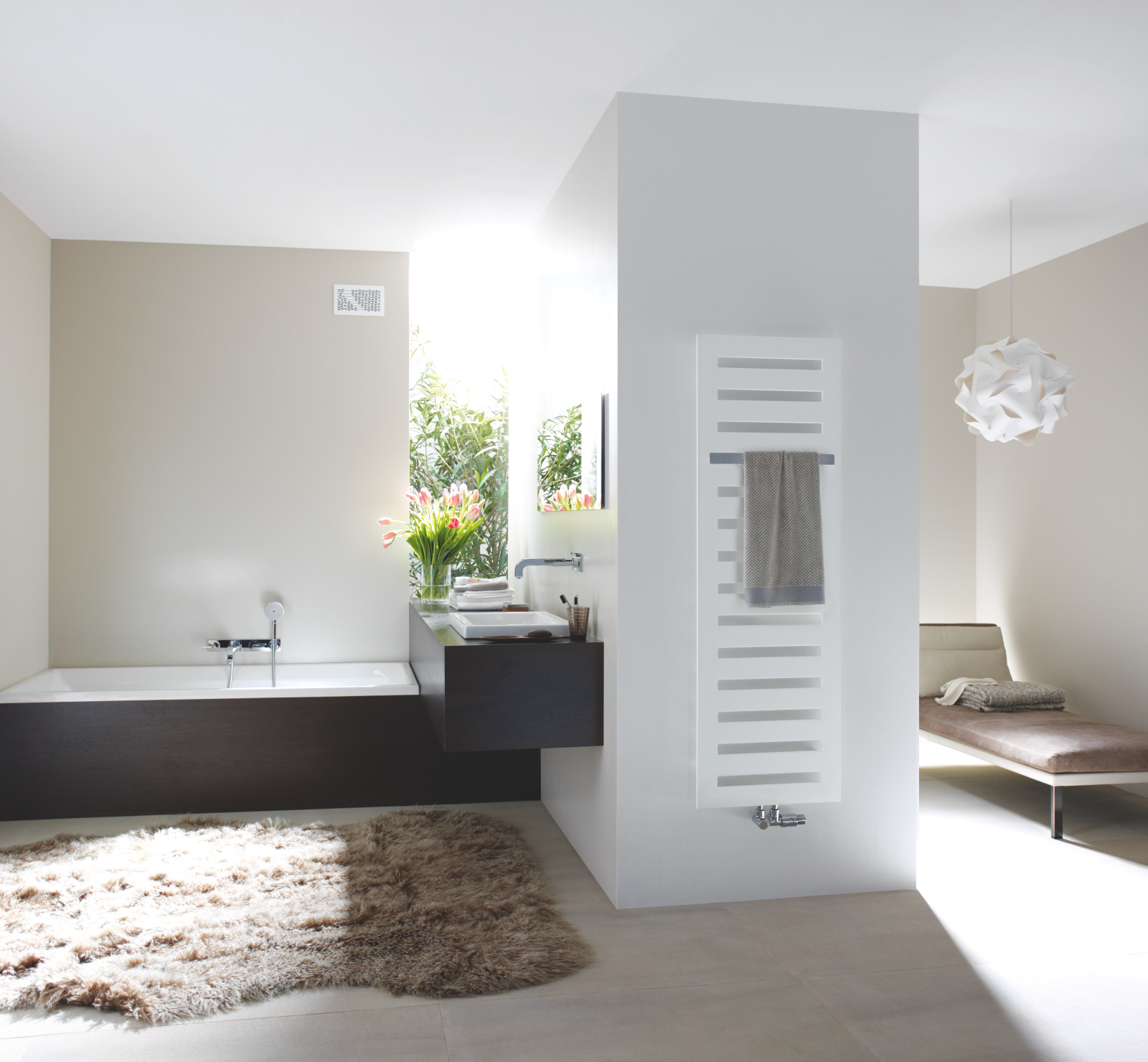 Zehnder_RAD_Metropolitan-Bar-HY_bathroom_living Rendering Zehnder Metropolitan Bar Decorative radiator