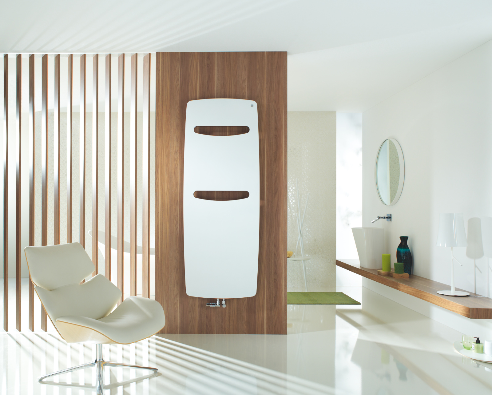 Zehnder_RAD_Vitalo-Spa-HY_chair Rendering Zehnder Vitalo Spa Decorative radiator Front view