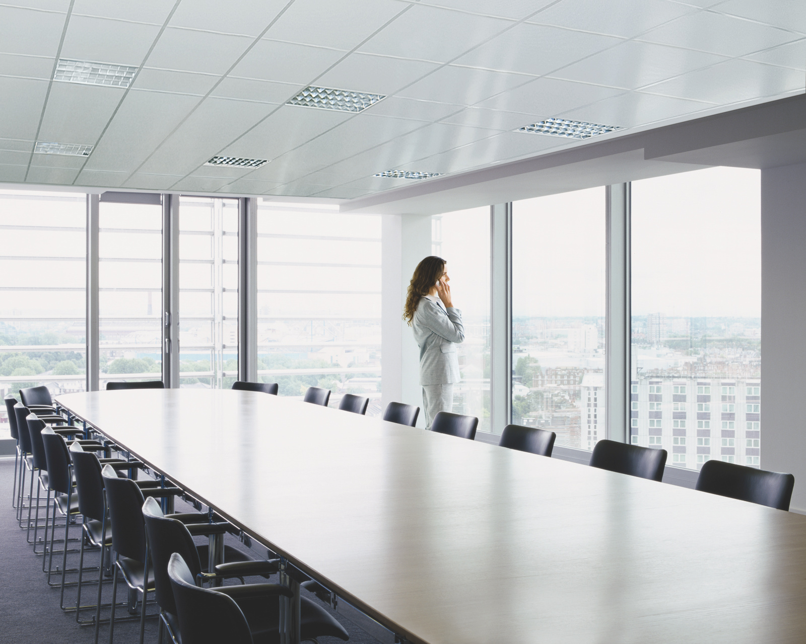 Zehnder_RHC_Key_Visual_Carboline_mit_Frau Key Visual Carboline Front view