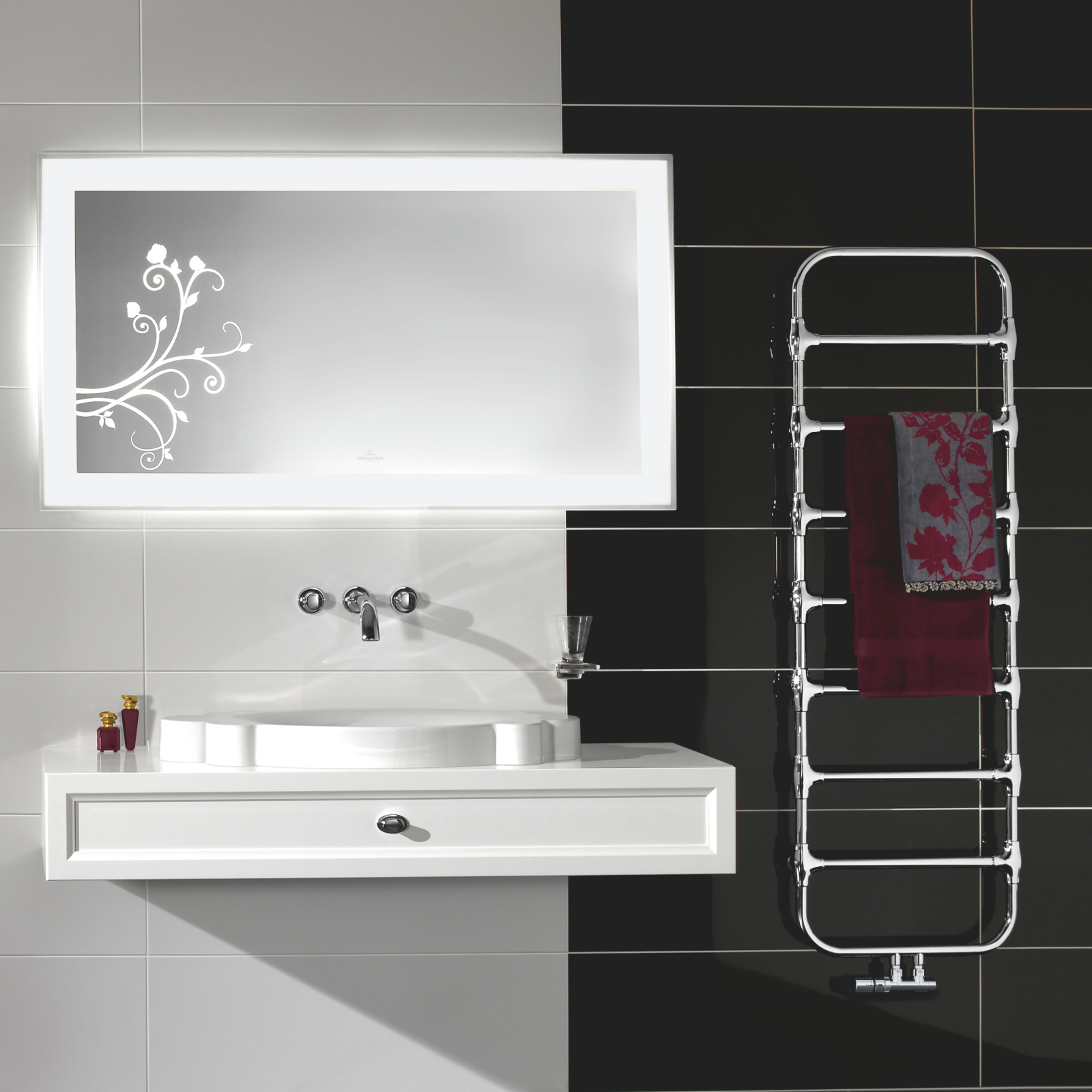 Cut-Out Zehnder Nobis Decorative radiator 