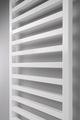 Zehnder_RAD_Quaro_zoom_mounting Focus Zehnder Quaro Decorative radiator Side view