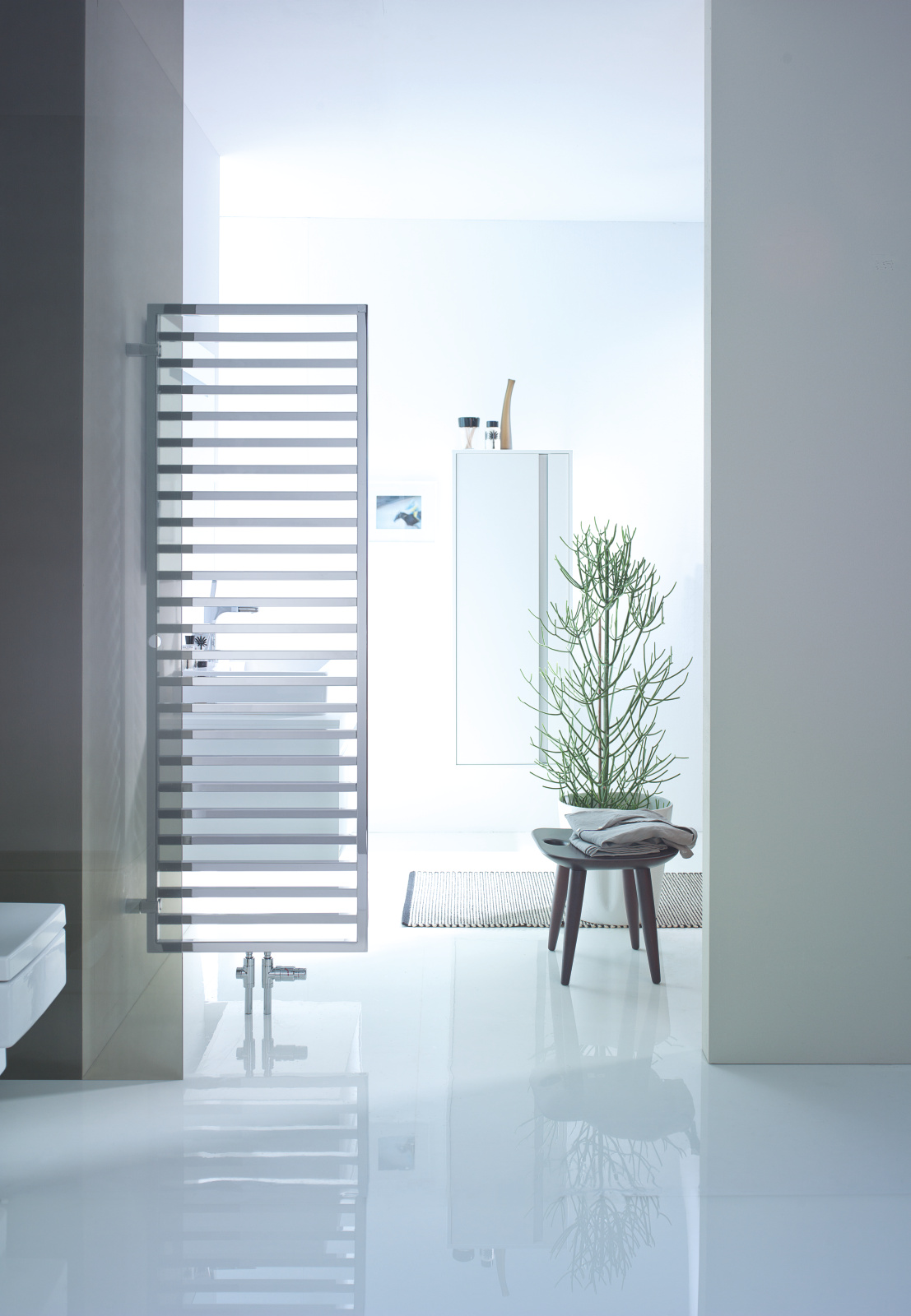 Rendering Zehnder Quaro Decorative radiator Front view