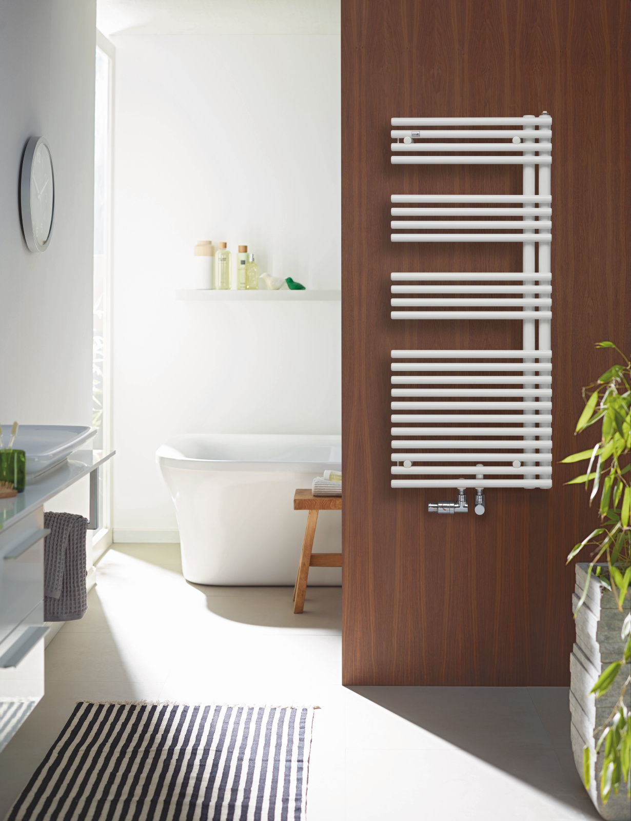 Zehnder_RAD_Forma-Asym-HY_oH_50mm Rendering Decorative radiator