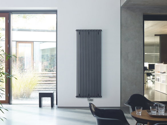 Reference Zehnder Charleston Decorative radiator Front view